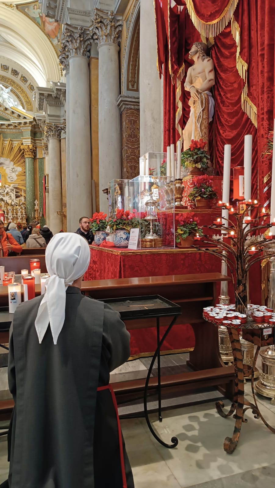 Zawierzenie Kościoła i świata Przenajdroższej Krwi